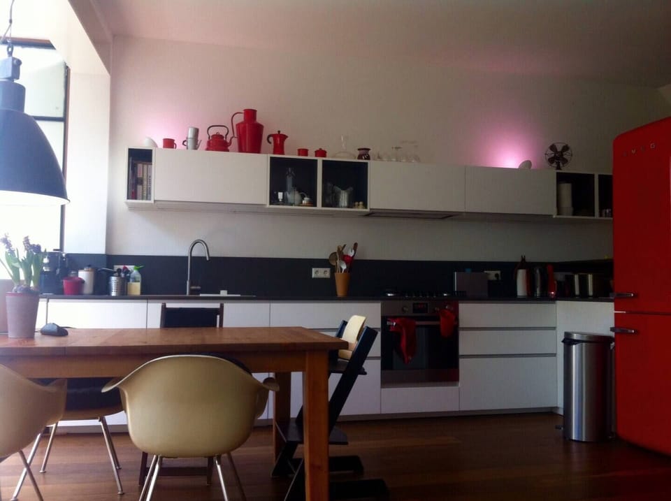 Kitchen and dining table