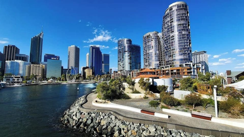 Experience the best of Perth City with the stunning waterfront at Elizabeth Quay just moments away. Enjoy scenic river views, vibrant dining, modern skyscrapers, and picturesque walking paths—perfect for exploring the heart of the city.