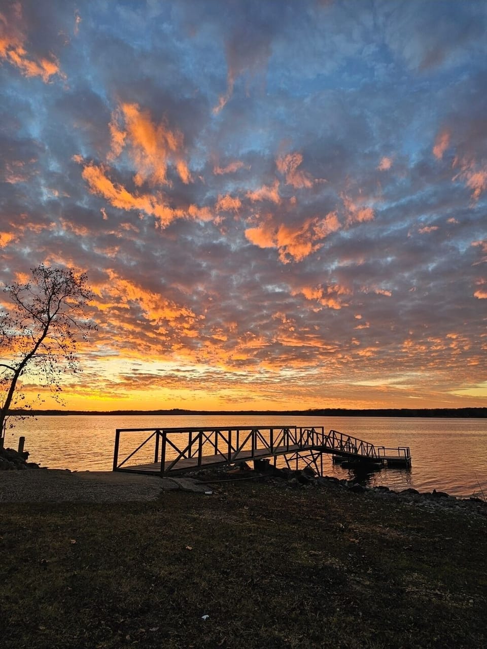Craigs Cove community dock