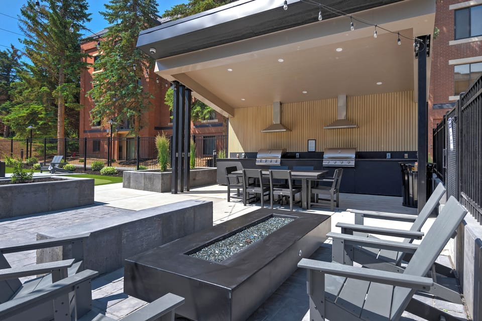 Outdoor Dining with BBQ's and Gas Fire Pits