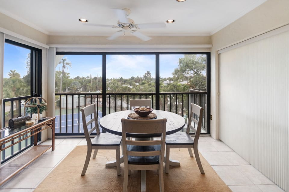 Secondary Dinning Room