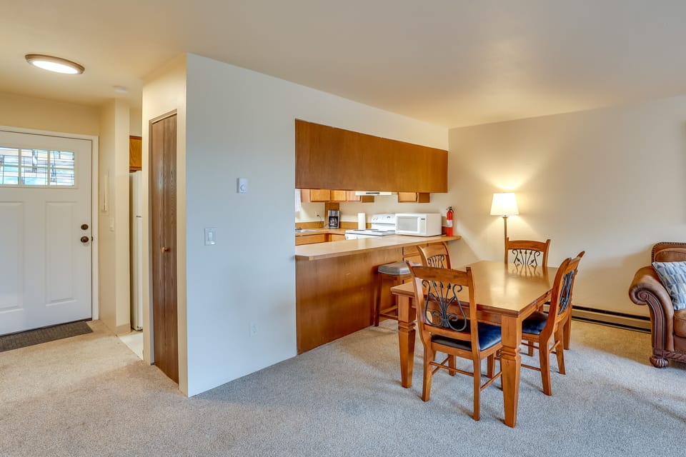 Dining Area | Free WiFi | Window A/C Units