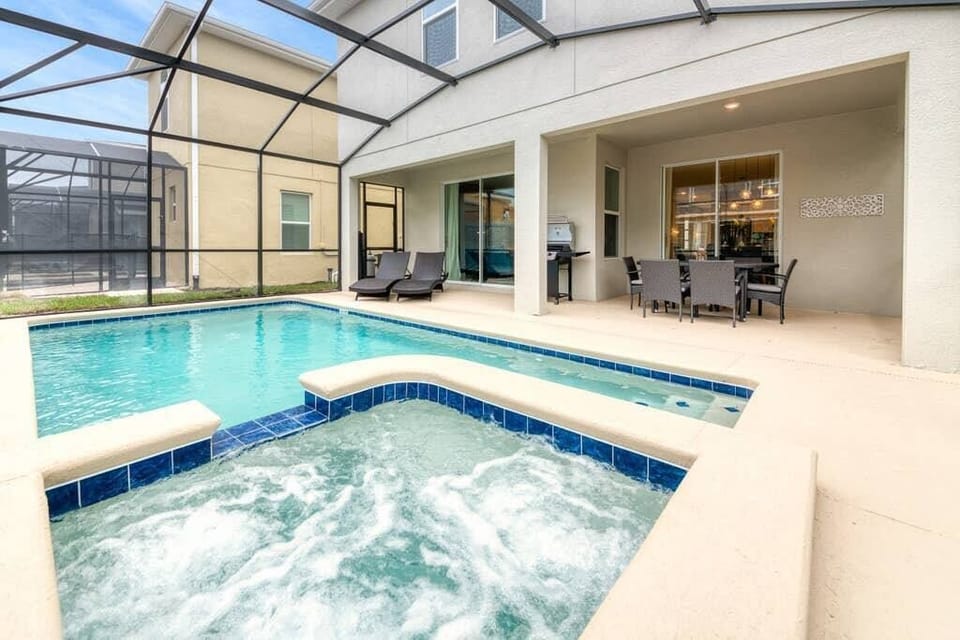 Pool area to enjoy a good shared moment outdoors