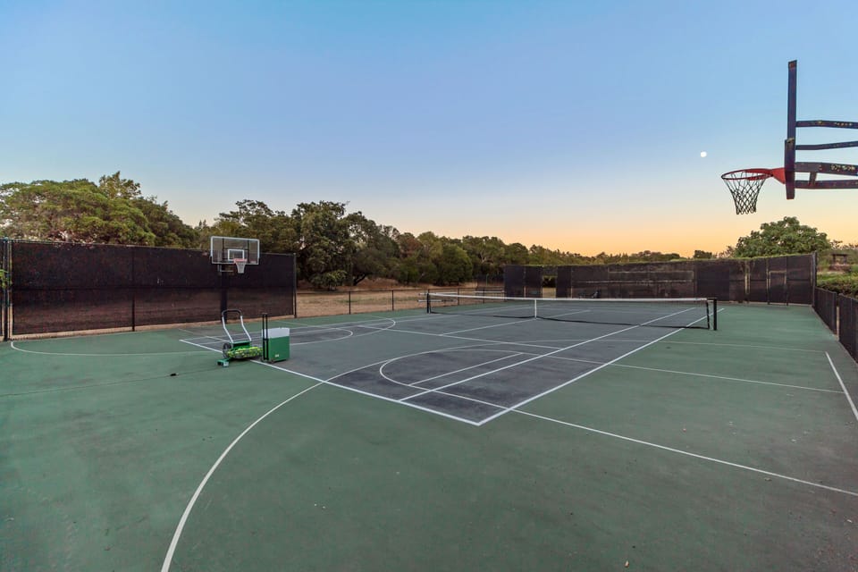 Sport court