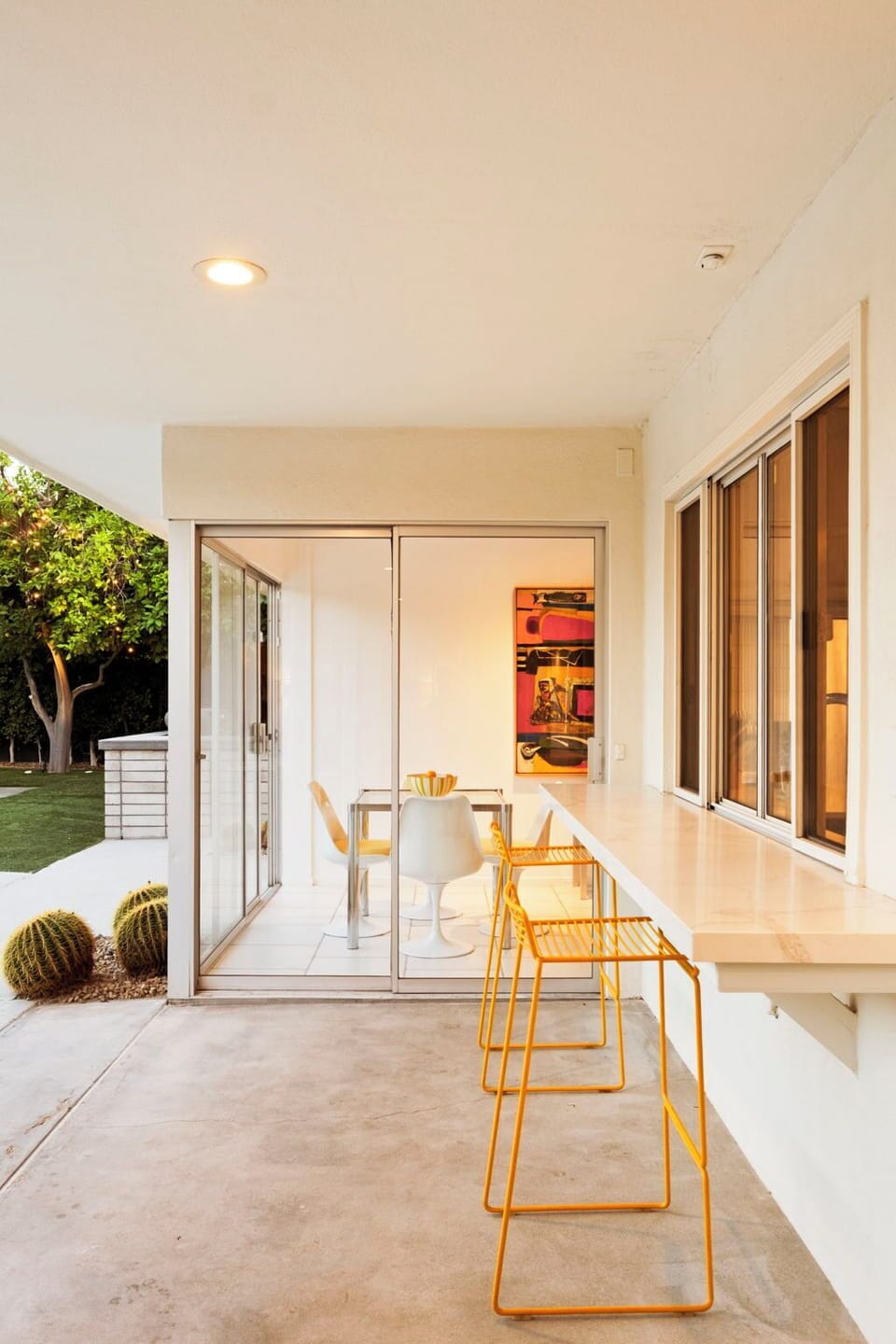 Outdoor dining