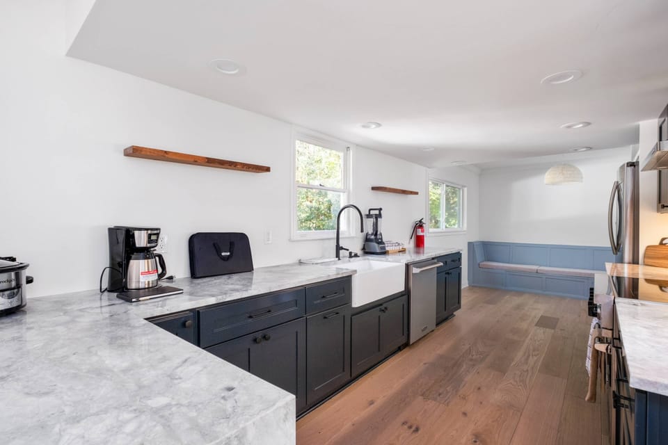 Prep, cook and enjoy.  There's all the space you need.
