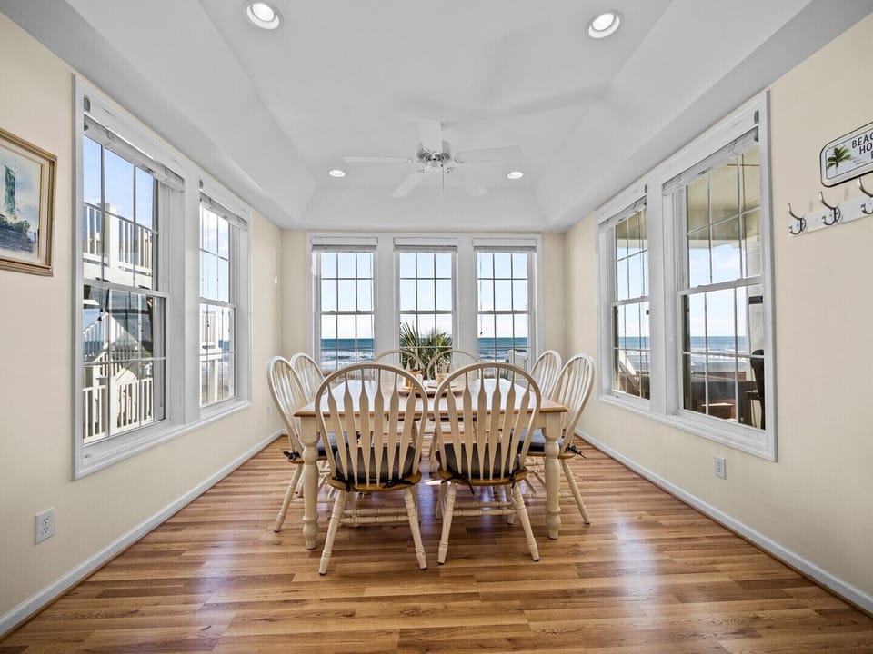 Seaside Dining - Walls of Windows - Outstanding Views