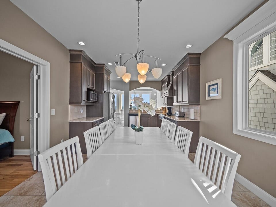 Soundiside Dining Area