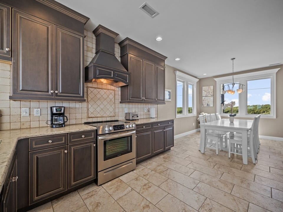 Spacious Kitchen