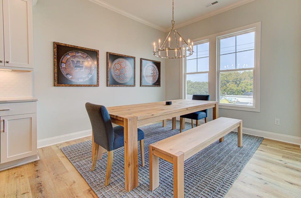 Southern Kurisma-Dining Room
