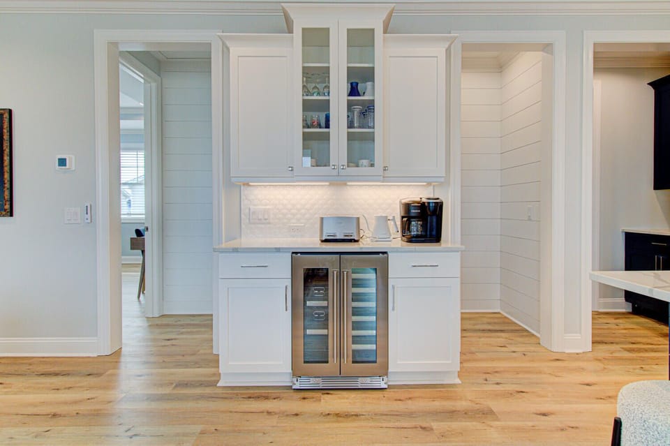 Southern Kurisma-Wet Bar