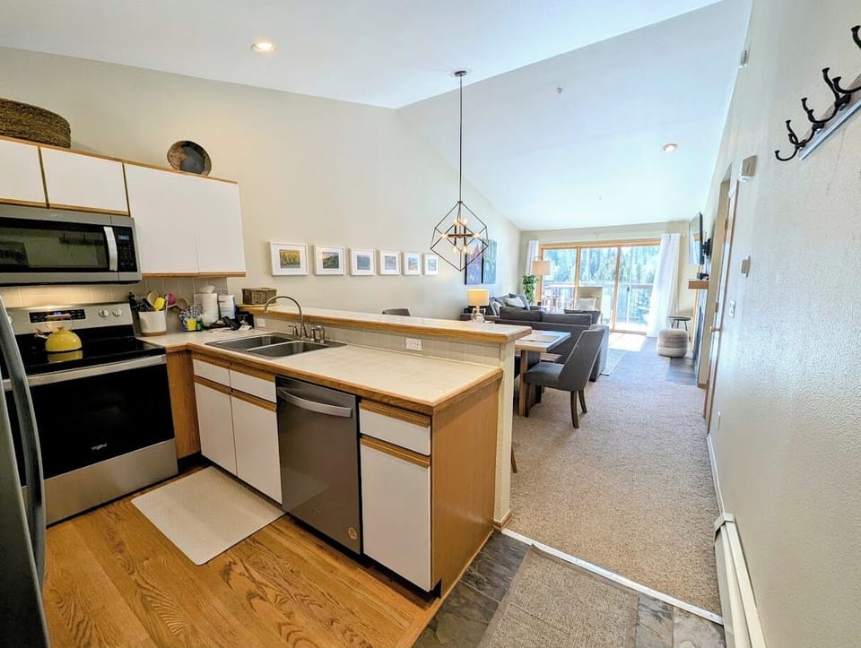 Bright, open layout in this modern space