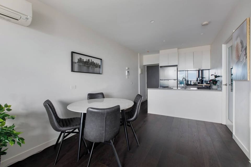 Share a meal around the dining table or use this space for setting up a laptop if you’re on a working holiday.