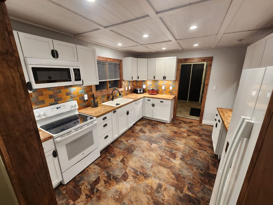 Kitchen (2)