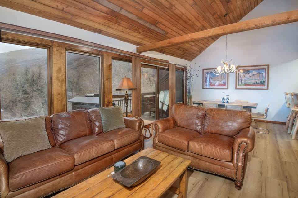 Floor to ceiling windows with great views