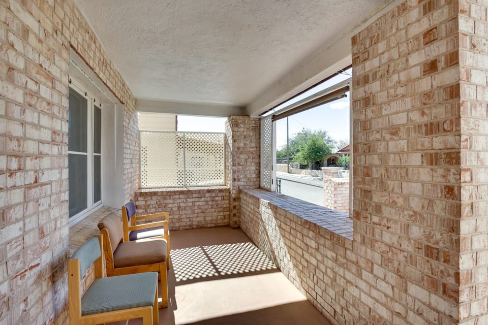 Covered Patio | ~3 Mi to El Paso International Airport