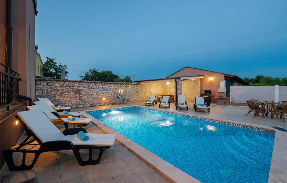 pool