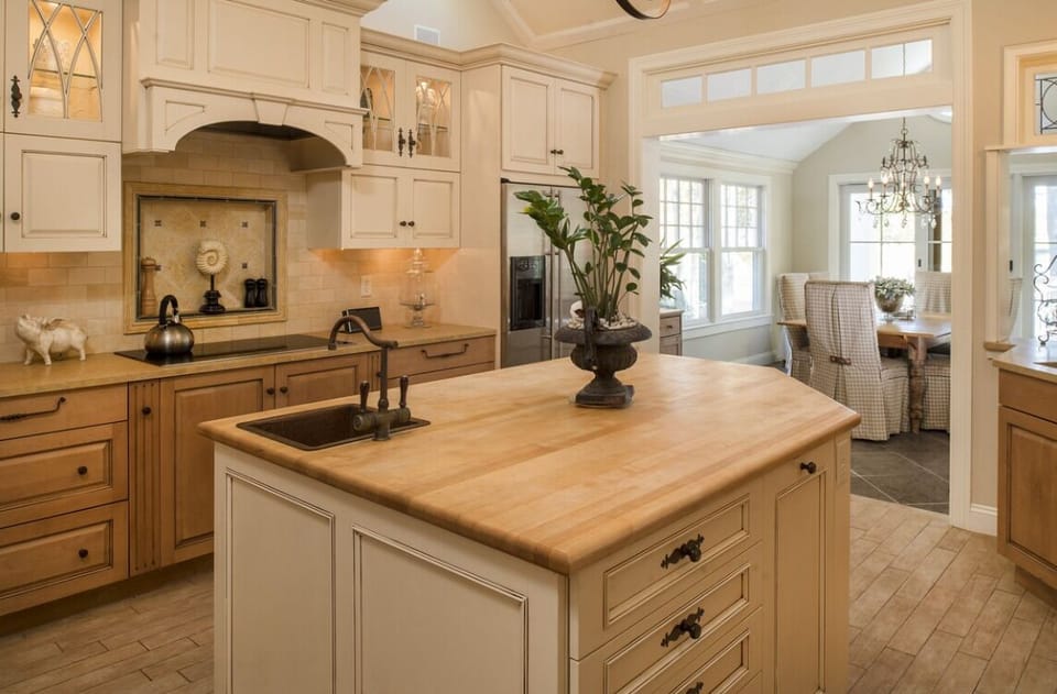 Kitchen Island, Cooktop, and Hood