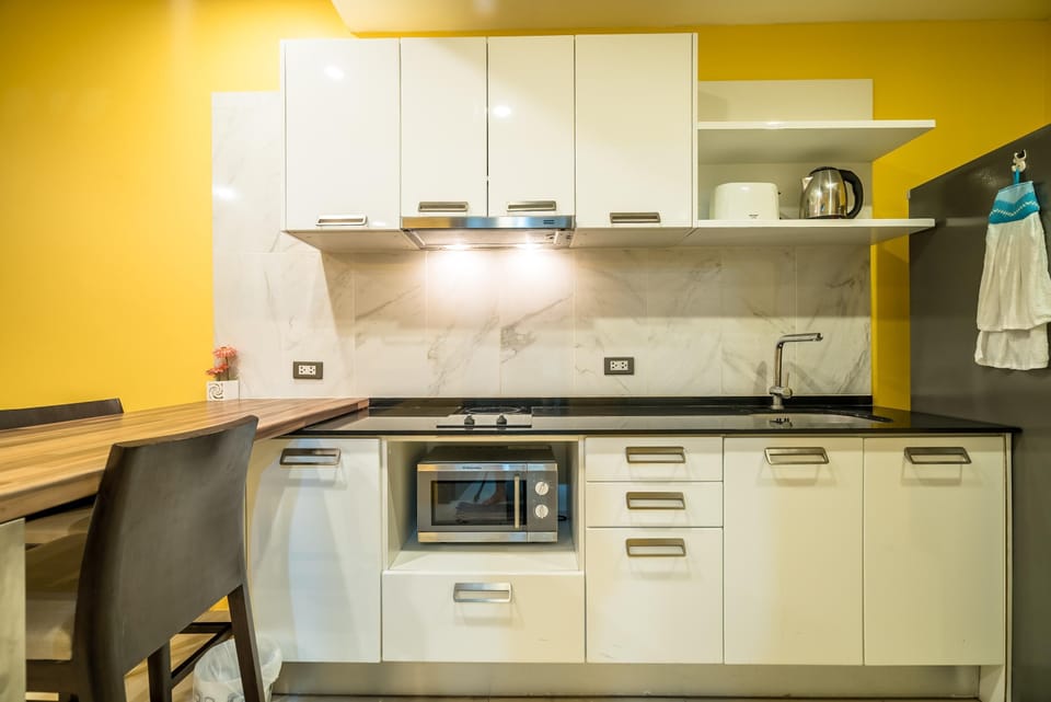 Budget friendly studio at Emerald Terrace (13481)