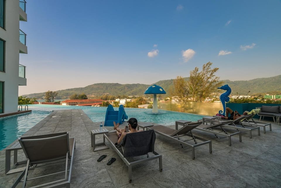 Oceana Resort sea view studio - pool & gym (11170)