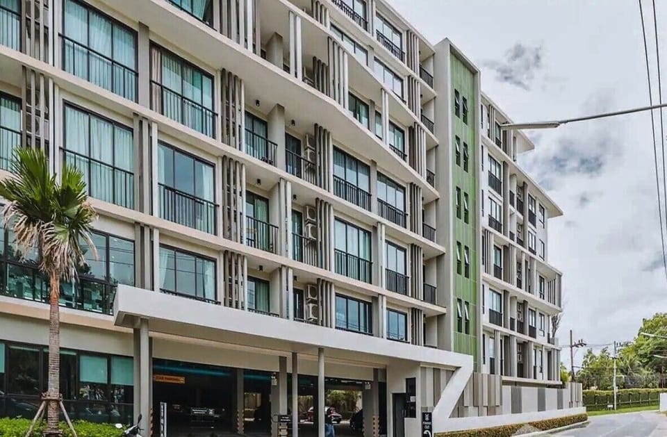 Bright apartment at Boat Avenue- fast WIFI, washer (11023)