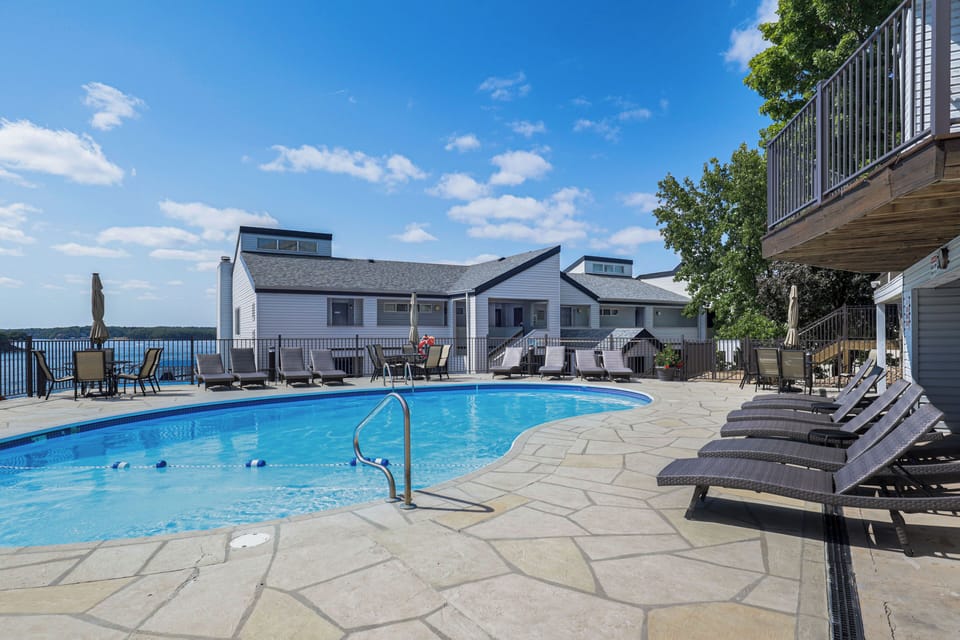Community Amenities | Outdoor Pool (Open Seasonally)