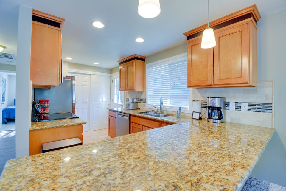 Kitchen | Coffee Maker | Dishwasher | Wine Glasses | Electric Griddle | Spices
