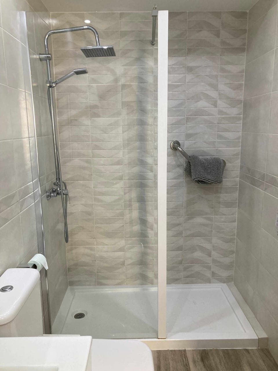 Shower,Toilet,Bathroom