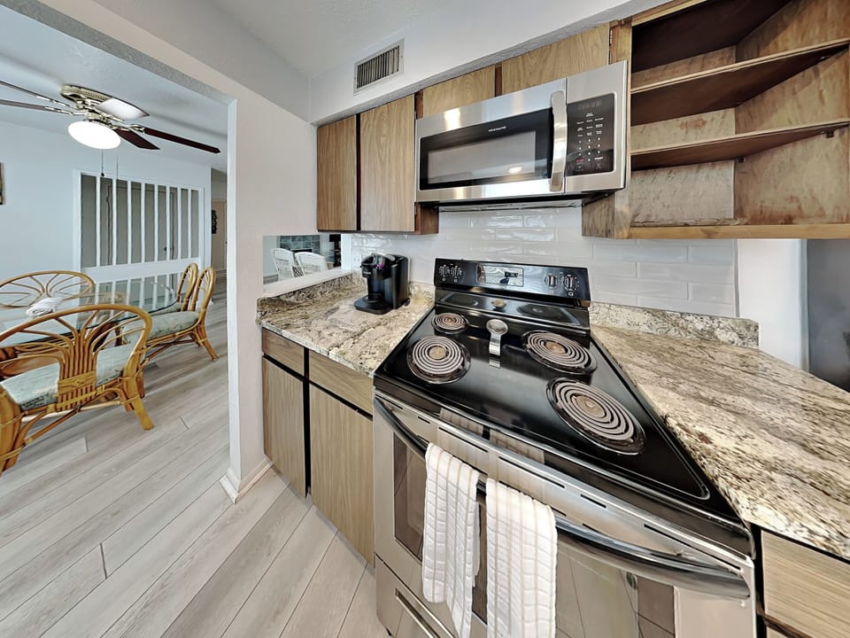 Full Kitchen - Keurig Coffee Maker