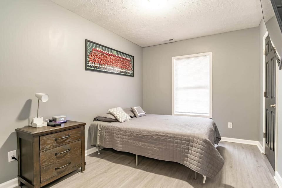 1450 N Willis Dr Unit 4-large-014-006-DSC4030-1499x1000-72dpi