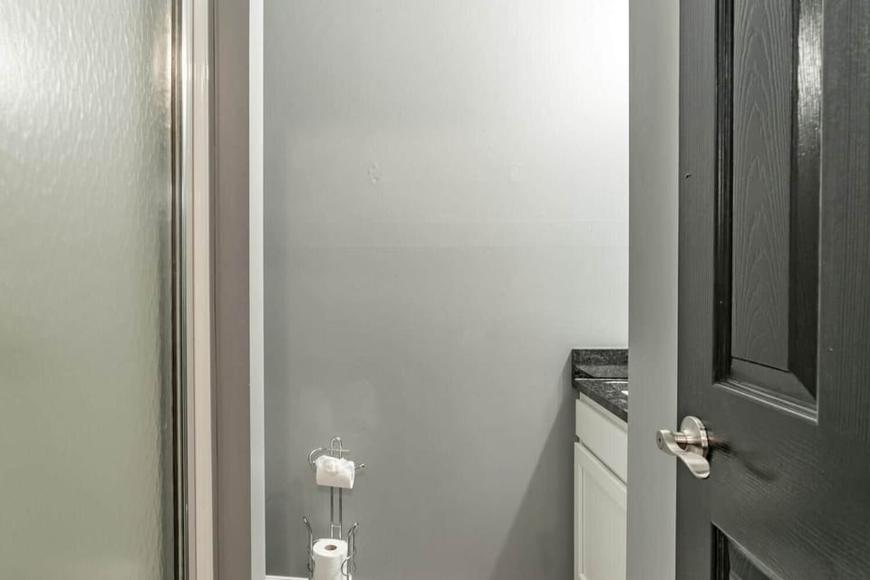 1450 N Willis Dr Unit 5-large-024-018-DSC4107-1499x1000-72dpi