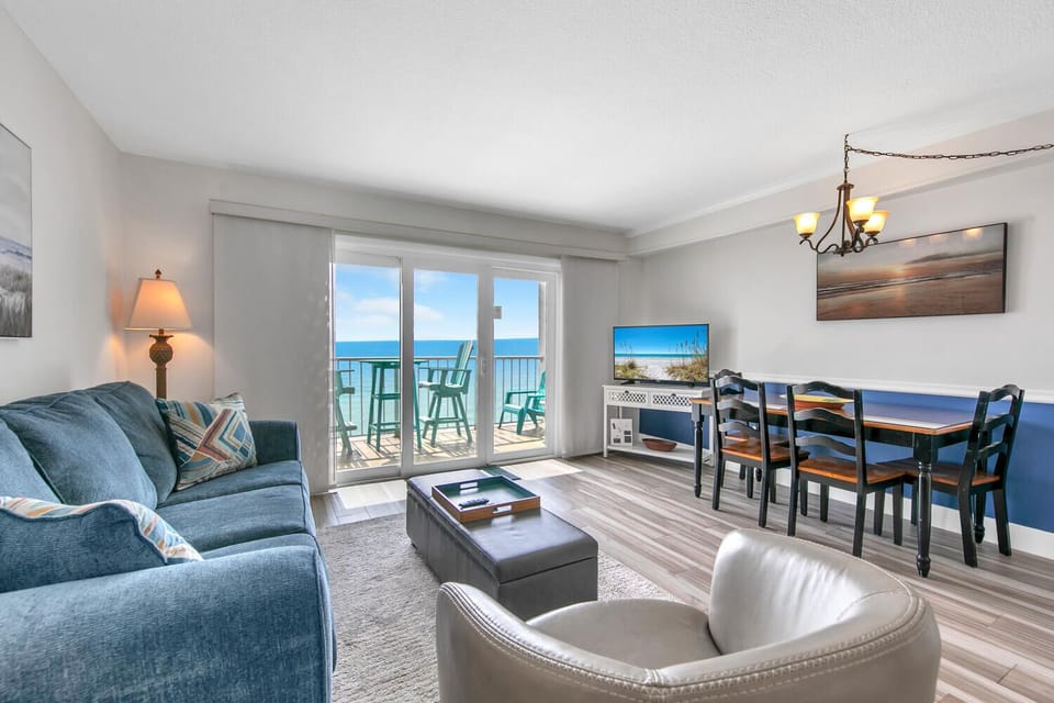 Welcome to The Summit 1206