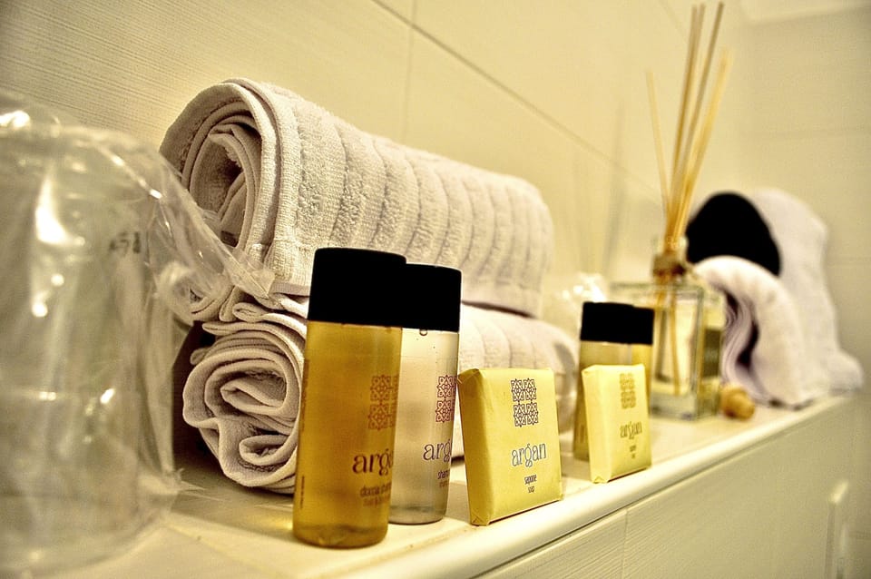 Bathroom amenities