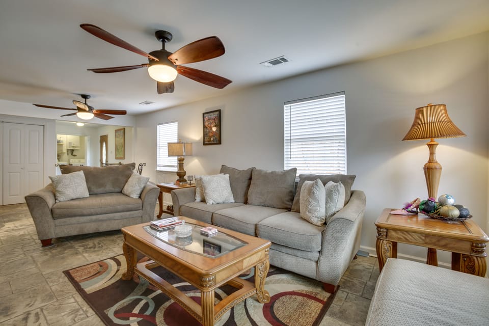 New Orleans Vacation Rental | 3BR | 2BA | Steps Required | 1,600 Sq Ft