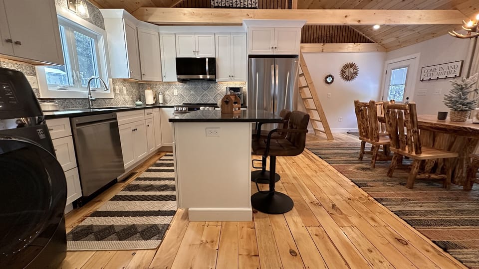 Kitchen with Kitchen Island