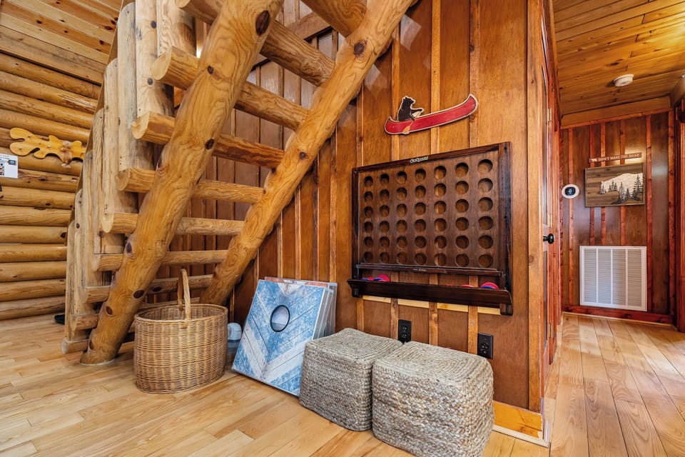 moonlit-mountain-lodge-10