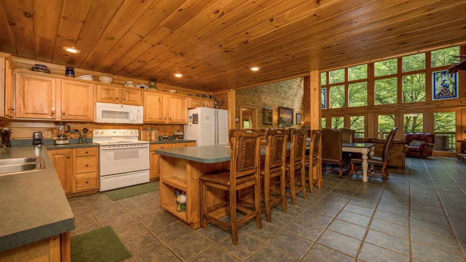 Kitchen with island