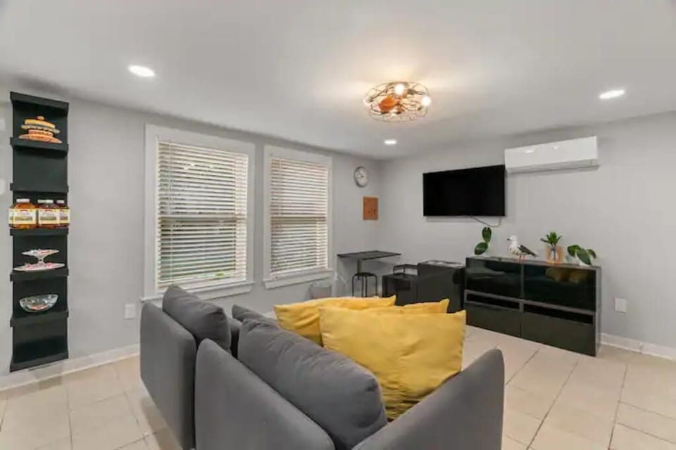 The living room also has a dedicated workspace if you need to jump on a call. 