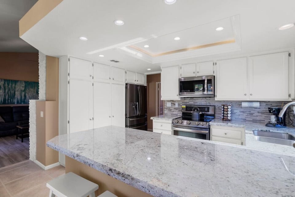 Fully equipped kitchen