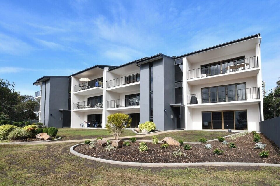 Newly renovated building!