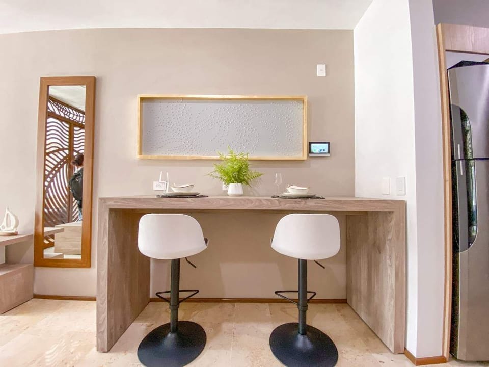 Dining space for breakfast or eat your homemade meals.