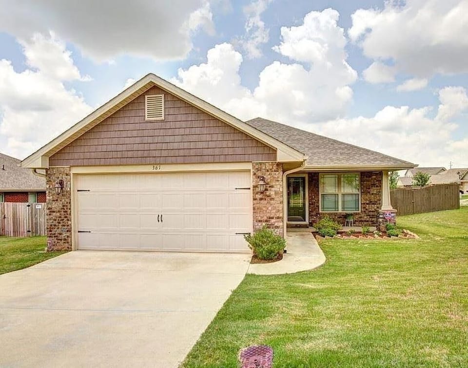 Nice, quiet, and maintained neighborhood!