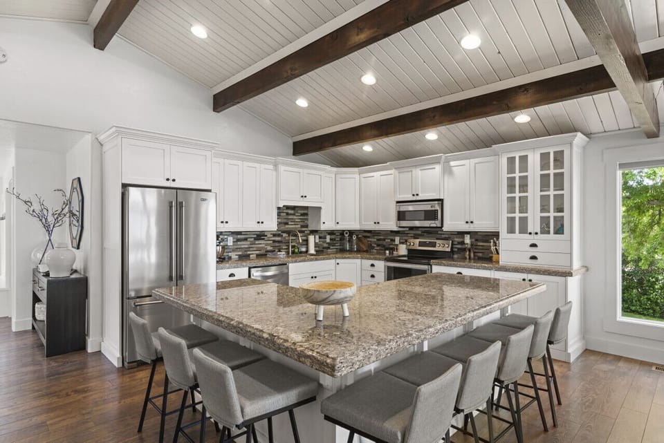 Kitchen barstools