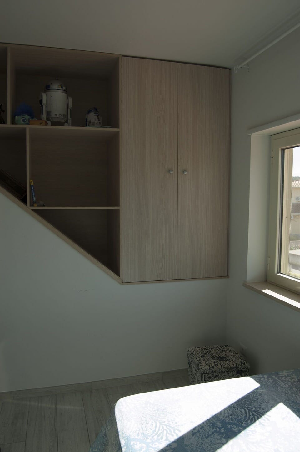 Autumn, Bedroom, Spring, Summer