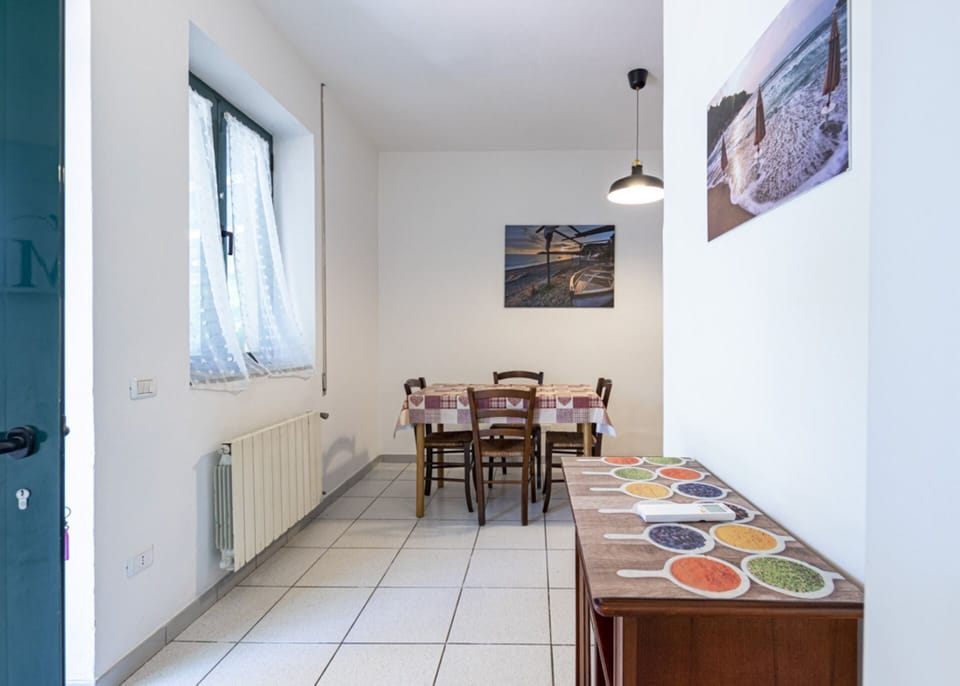 Entrance-Loft-Elba Island