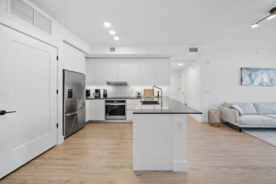 Fully stocked kitchen