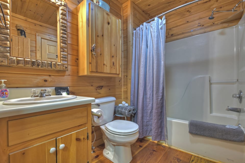 Shower tub combo on the main floor