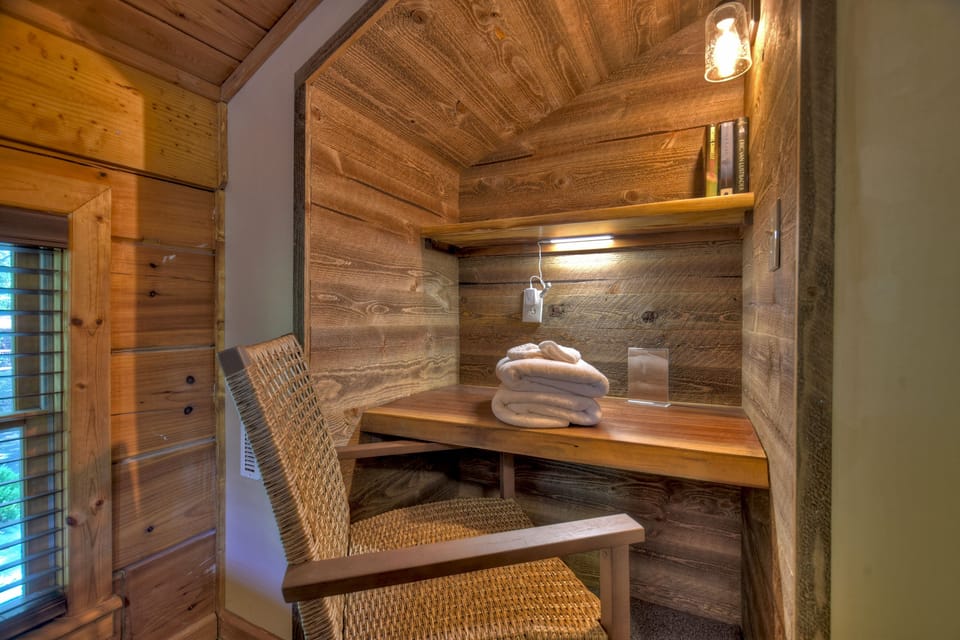 Desk area in the king bedroom on the upper level