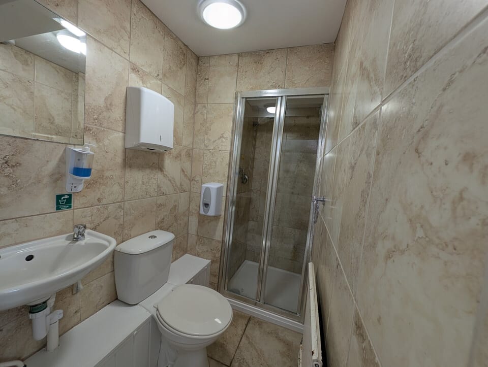 Dover Town Rooms, Lower Ground Floor Bathroom WC