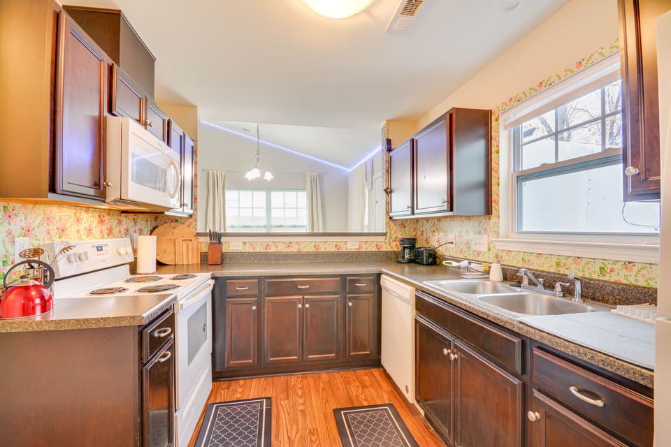Kitchen | Cooking Basics | Drip Coffee Maker | Trash Bags/Paper Towels